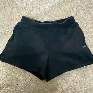 Vans comfycush shorts
